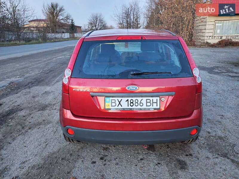 Хетчбек Ford Fiesta 2006 в Старій Синяві