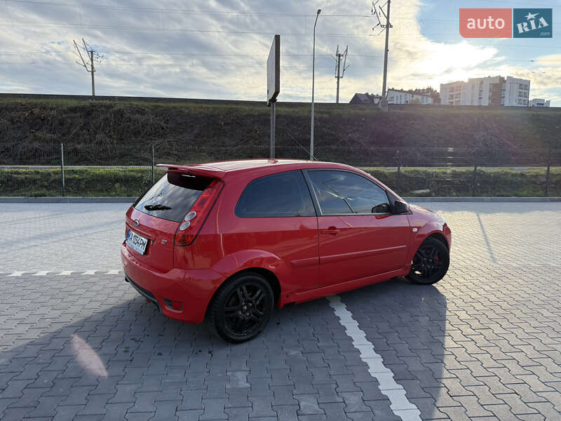 Хэтчбек Ford Fiesta 2007 в Ирпене