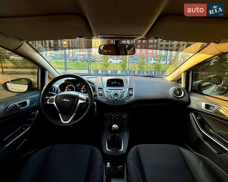Хетчбек Ford Fiesta 2013 в Києві