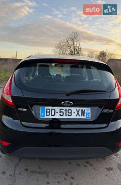 Хетчбек Ford Fiesta 2010 в Дубні