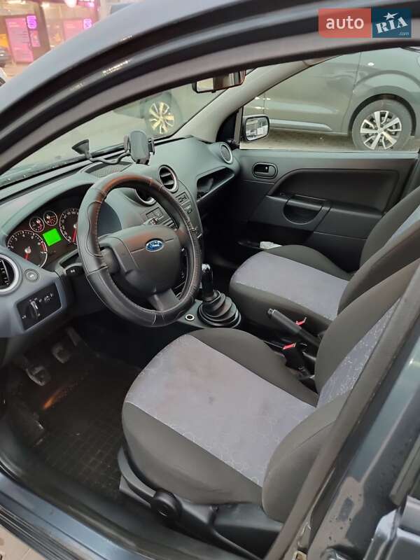 Хетчбек Ford Fiesta 2007 в Львові