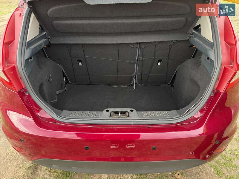 Хетчбек Ford Fiesta 2011 в Запоріжжі фото 5 Хетчбек Ford Fiesta 2011 в Запоріжжі