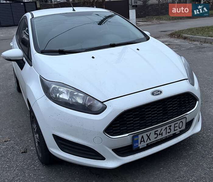 Хетчбек Ford Fiesta 2016 в Харкові