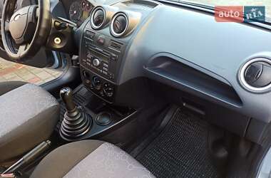 Хэтчбек Ford Fiesta 2006 в Здолбунове