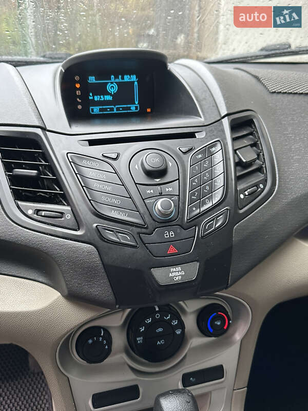 Седан Ford Fiesta 2013 в Львові фото 16 Седан Ford Fiesta 2013 в Львові