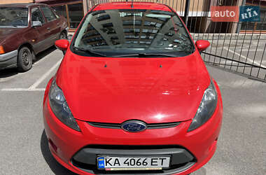 Хэтчбек Ford Fiesta 2012 в Киеве