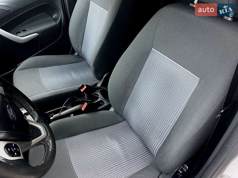 Хетчбек Ford Fiesta 2011 в Білій Церкві