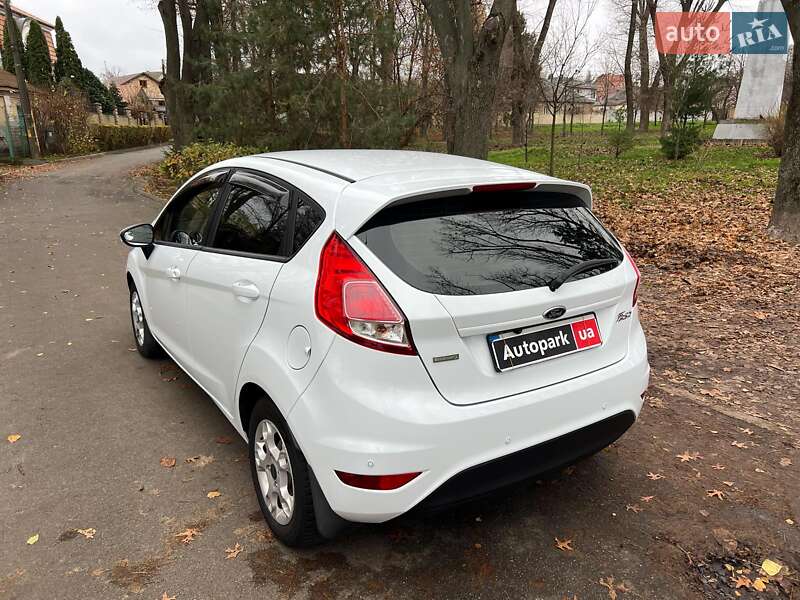 Хетчбек Ford Fiesta 2013 в Києві