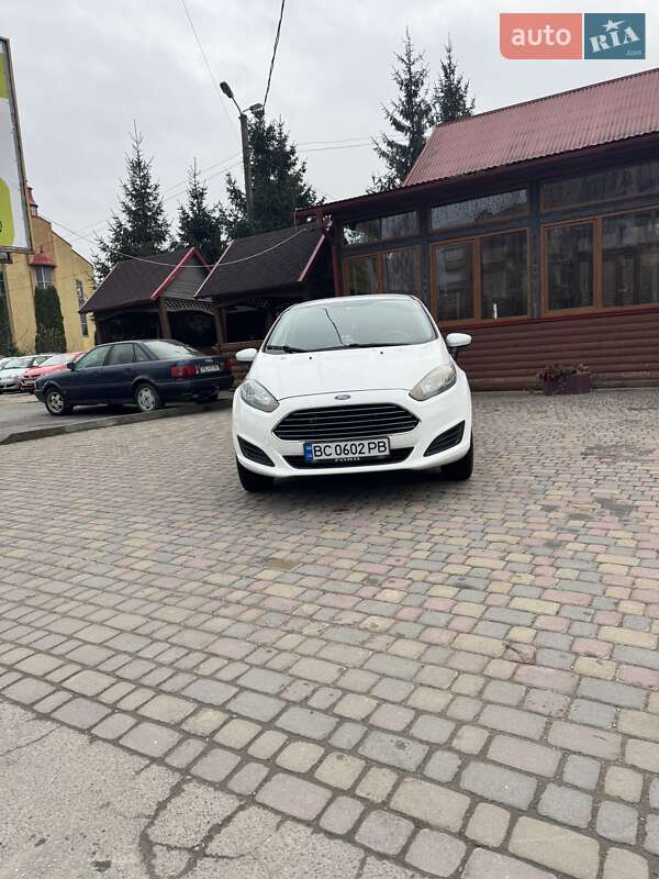 Хетчбек Ford Fiesta 2017 в Тернополі фото 2 Хетчбек Ford Fiesta 2017 в Тернополі