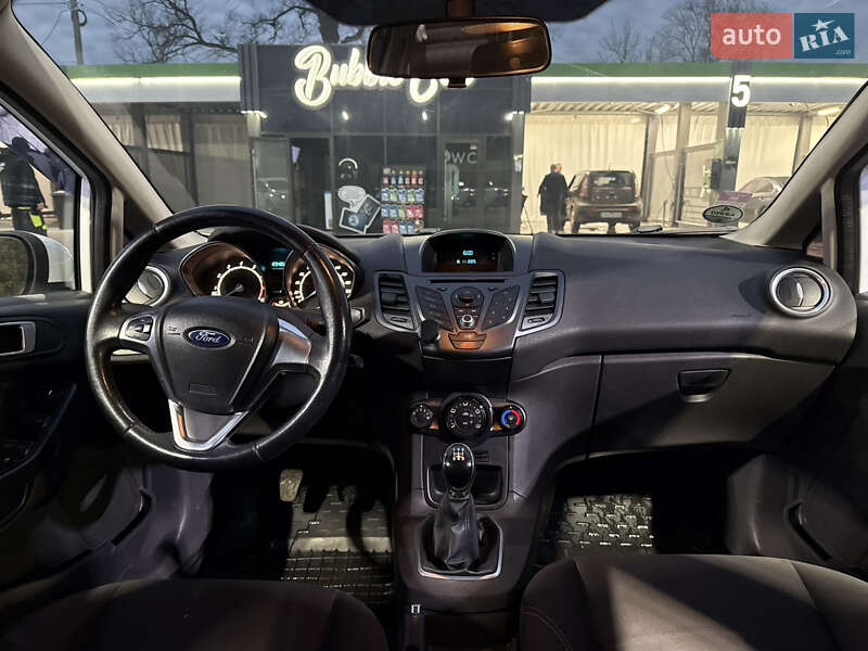Седан Ford Fiesta 2014 в Харкові