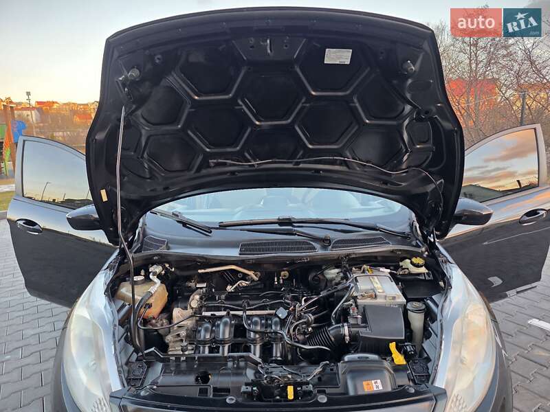 Хэтчбек Ford Fiesta 2013 в Хмельницком