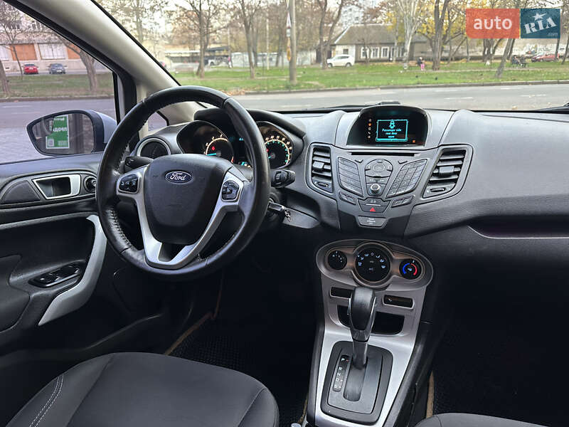 Седан Ford Fiesta 2015 в Миколаєві