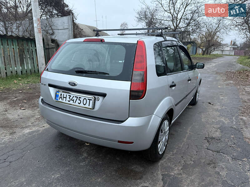 Хетчбек Ford Fiesta 2005 в Кременчуці