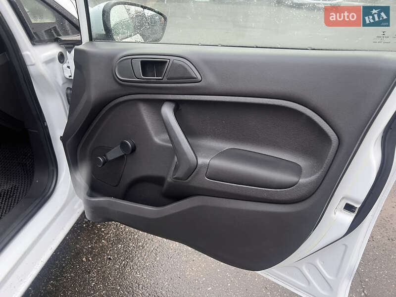 Седан Ford Fiesta 2018 в Харкові