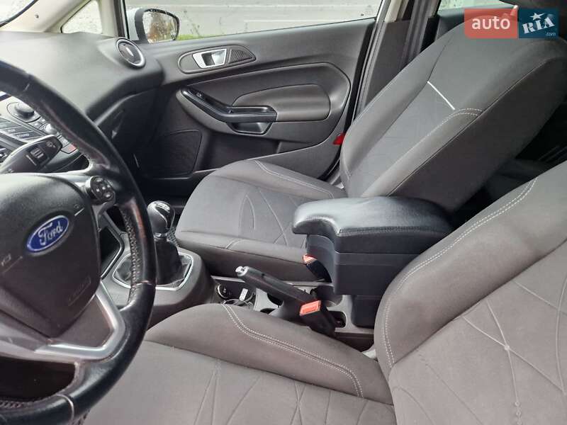 Хетчбек Ford Fiesta 2013 в Кропивницькому фото 19 Хетчбек Ford Fiesta 2013 в Кропивницькому