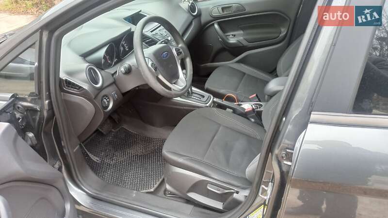 Хетчбек Ford Fiesta 2017 в Львові