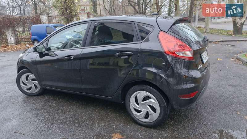 Хэтчбек Ford Fiesta 2011 в Николаеве