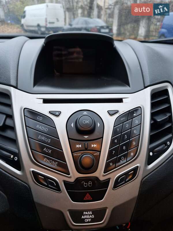 Хэтчбек Ford Fiesta 2011 в Николаеве