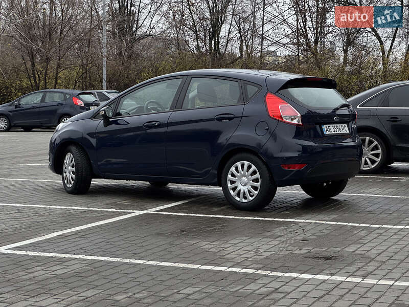 Хэтчбек Ford Fiesta 2015 в Днепре фото 6 Хэтчбек Ford Fiesta 2015 в Днепре