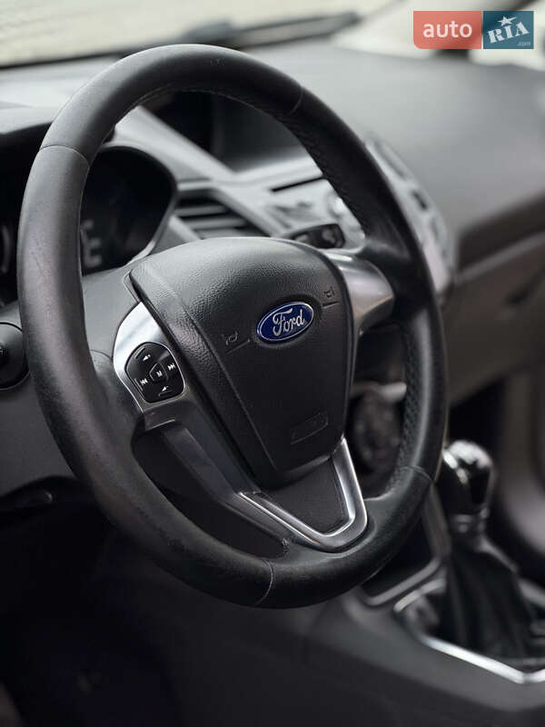 Хэтчбек Ford Fiesta 2015 в Днепре фото 16 Хэтчбек Ford Fiesta 2015 в Днепре