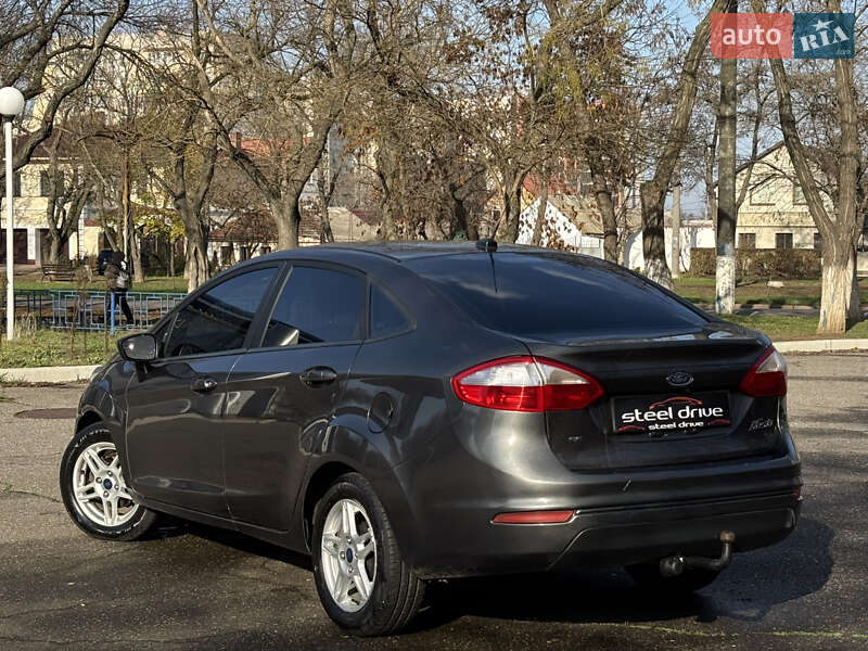Седан Ford Fiesta 2017 в Миколаєві