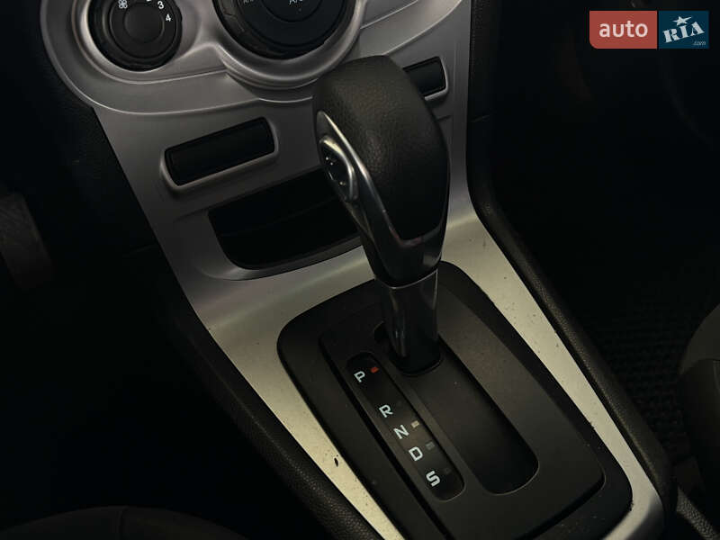 Седан Ford Fiesta 2017 в Миколаєві