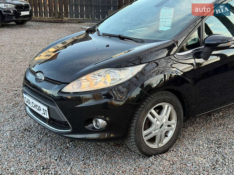 Хэтчбек Ford Fiesta 2012 в Стрые