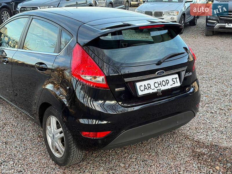 Хэтчбек Ford Fiesta 2012 в Стрые