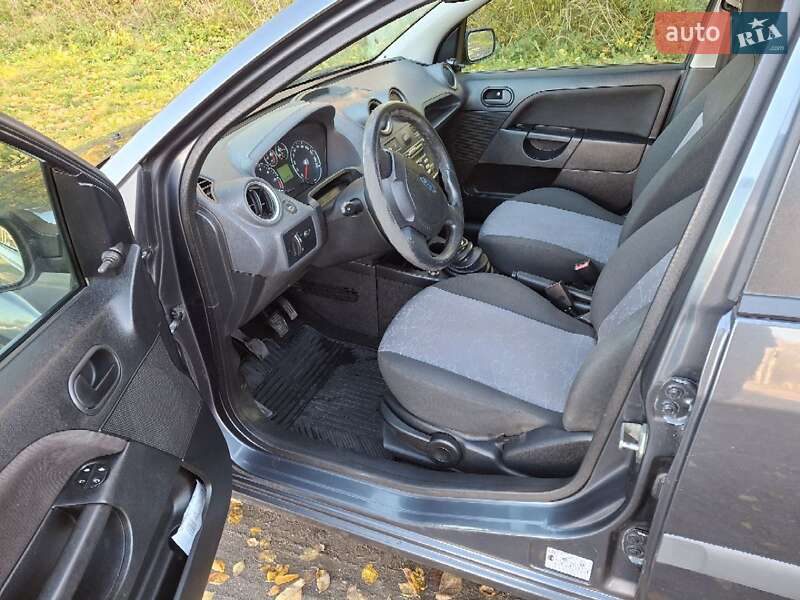 Хетчбек Ford Fiesta 2007 в Львові