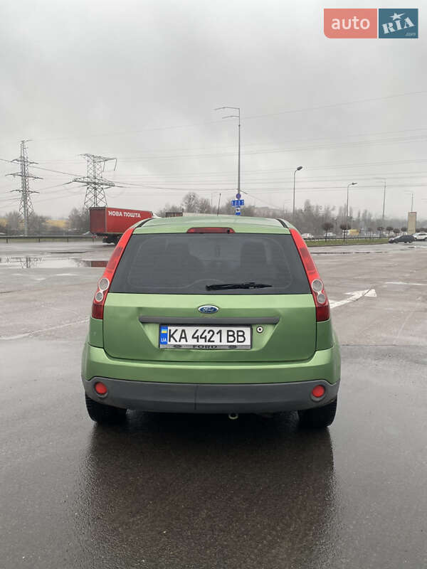 Хетчбек Ford Fiesta 2006 в Києві