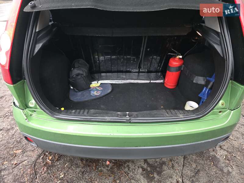 Хэтчбек Ford Fiesta 2008 в Киеве