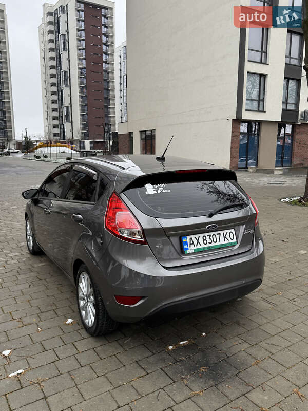 Хетчбек Ford Fiesta 2013 в Івано-Франківську