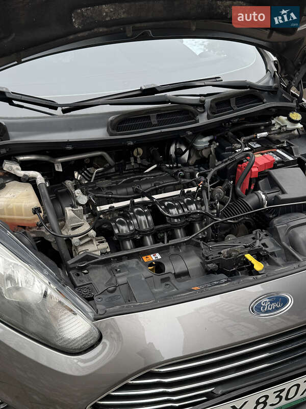 Хетчбек Ford Fiesta 2013 в Івано-Франківську