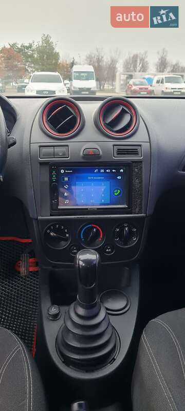 Хэтчбек Ford Fiesta 2008 в Днепре