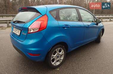 Хэтчбек Ford Fiesta 2016 в Киеве