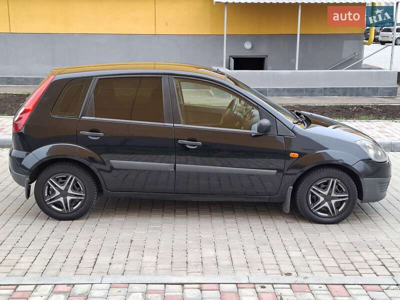 Хэтчбек Ford Fiesta 2007 в Одессе