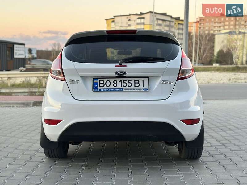 Хетчбек Ford Fiesta 2017 в Тернополі