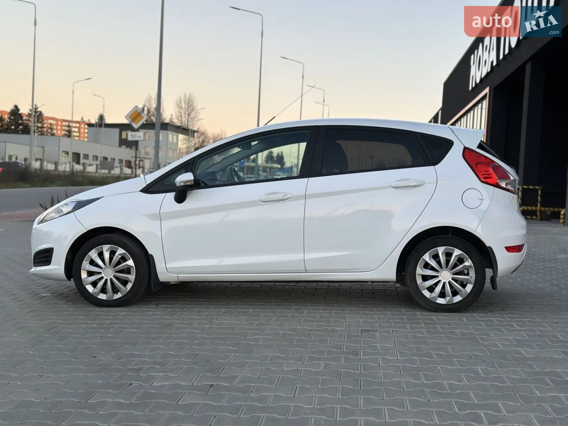 2017 Ford Fiesta - мініатюра 6