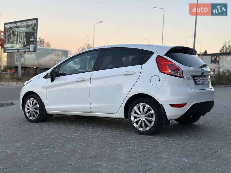 Хетчбек Ford Fiesta 2017 в Тернополі