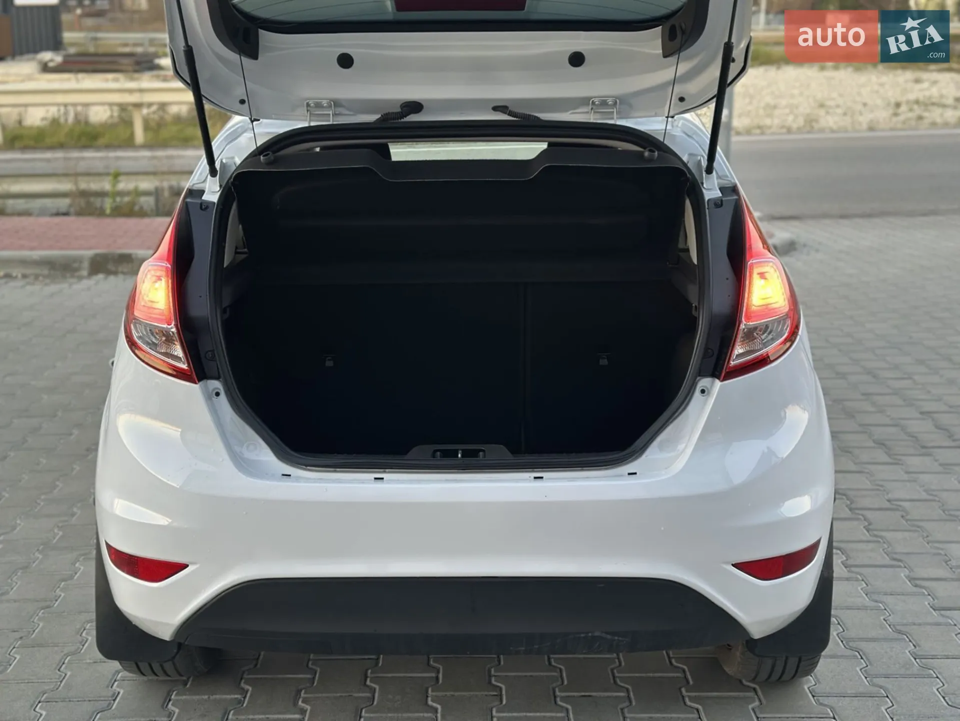 2017 Ford Fiesta - мініатюра 22