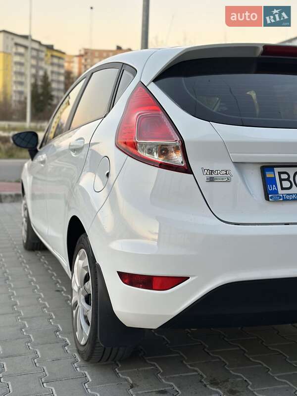 Хетчбек Ford Fiesta 2017 в Тернополі