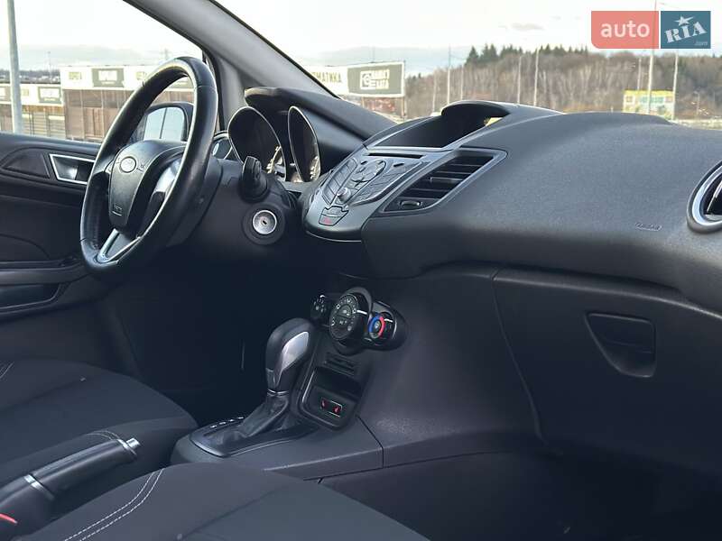 Хетчбек Ford Fiesta 2017 в Тернополі