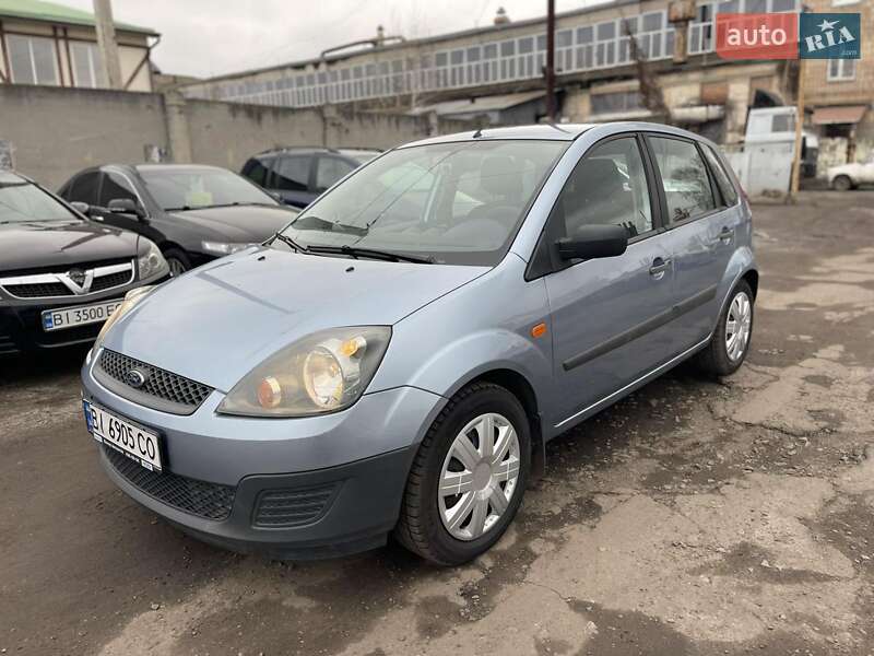 Хэтчбек Ford Fiesta 2006 в Полтаве