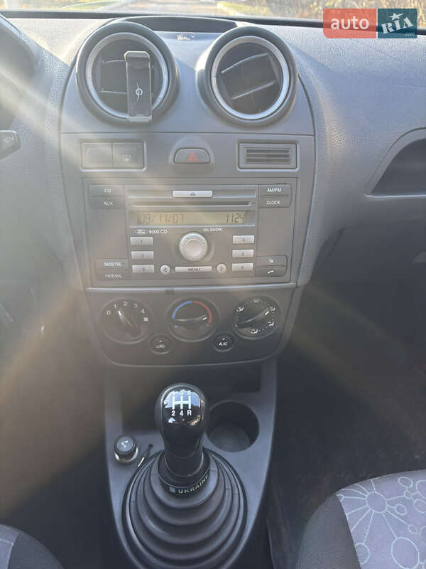 Хетчбек Ford Fiesta 2007 в Києві