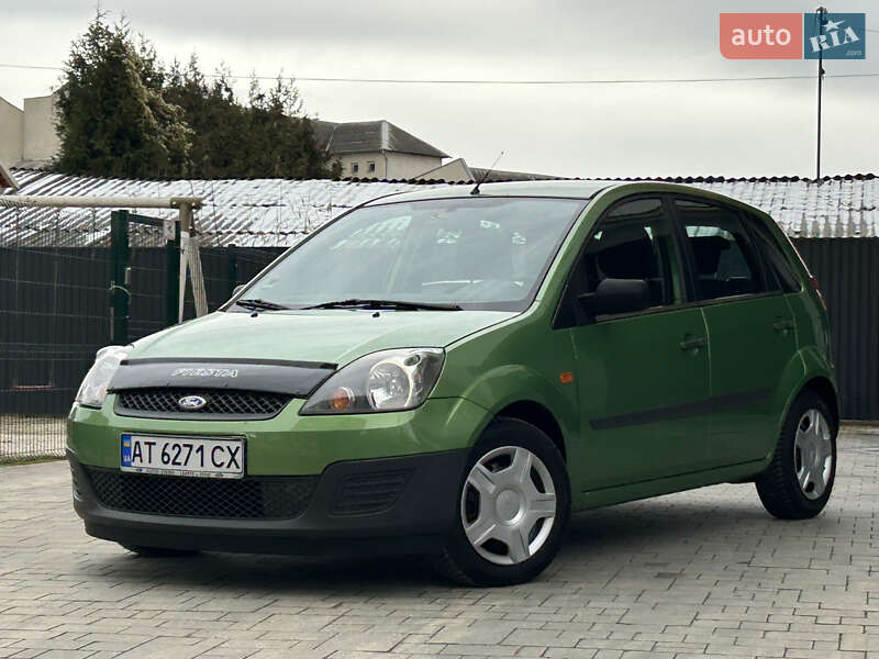 Хетчбек Ford Fiesta 2006 в Івано-Франківську