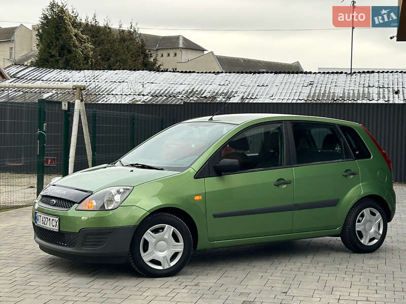 Хетчбек Ford Fiesta 2006 в Івано-Франківську