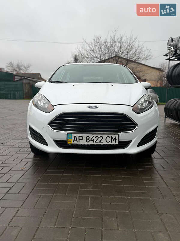 Хетчбек Ford Fiesta 2014 в Запоріжжі