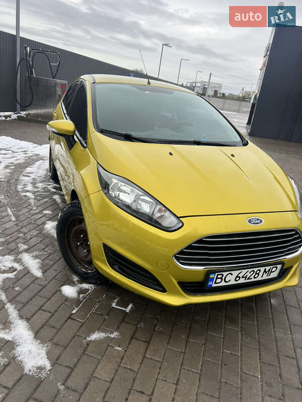Хетчбек Ford Fiesta 2013 в Львові