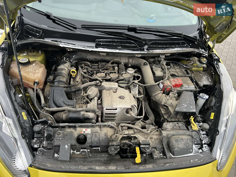 Хетчбек Ford Fiesta 2013 в Львові