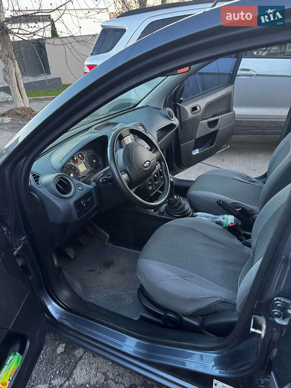 Хэтчбек Ford Fiesta 2008 в Полтаве